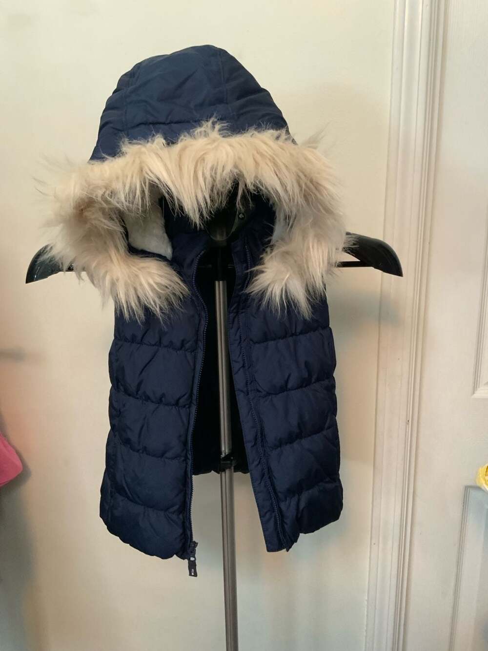 BabyGap Puffer Vest Girls Size 5 Years Blue Faux Fur Hood